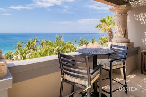 Beautiful 3 Bd Villa with Staff and Steps from the Beach in Villas Del Mar Palmilla Villa in Baja California Sur