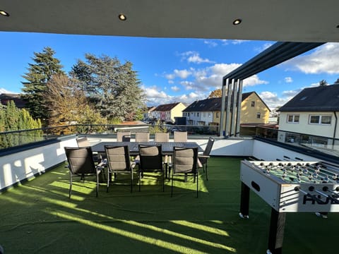 View (from property/room), Balcony/Terrace, Dining area