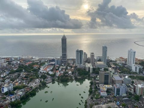 Altair Colombo - View, Location, Ultra Luxury! Eigentumswohnung in Colombo
