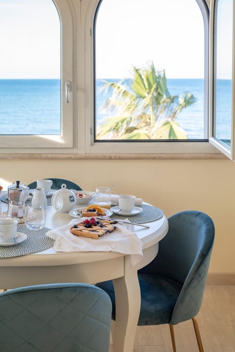 Dining area, Sea view