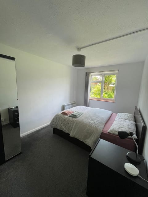 Lovely 2 bedroom apartment with a garden Apartment in Royal Tunbridge Wells