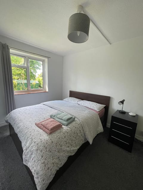 Lovely 2 bedroom apartment with a garden Apartment in Royal Tunbridge Wells