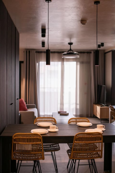 Living room, Dining area