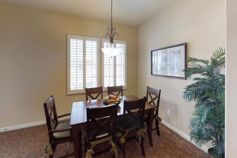 LV102 Upstairs 1 Bedroom Legacy Villas Delight Apartment in Indian Wells