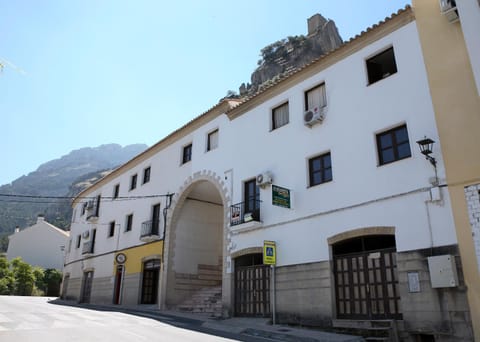 Facade/entrance, View (from property/room), Area and facilities