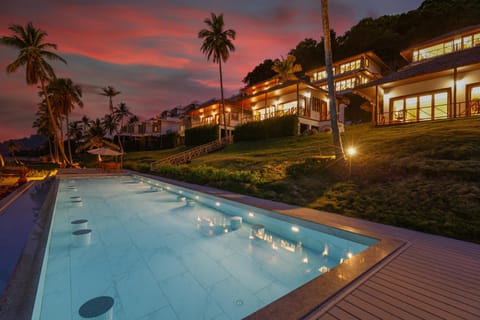 Pool view, Sea view, Sunrise