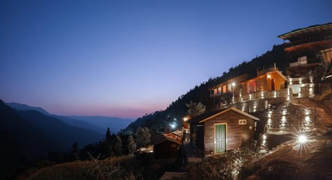 Seclude Pangot, Perch Bed and Breakfast in Uttarakhand