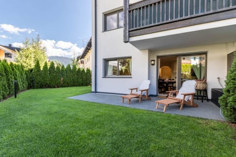 Property building, Garden, Garden view