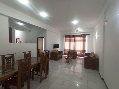 TV and multimedia, Living room, Dining area