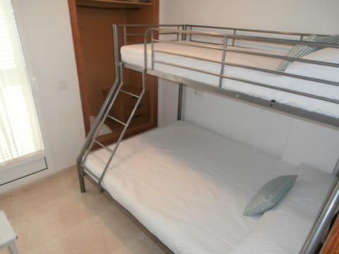 Photo of the whole room, bunk bed