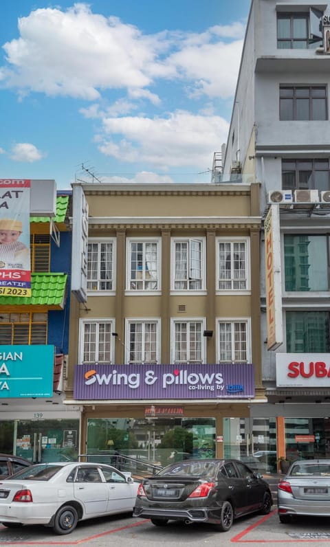 Swing & Pillows - Subang SS15 Hotel in Subang Jaya