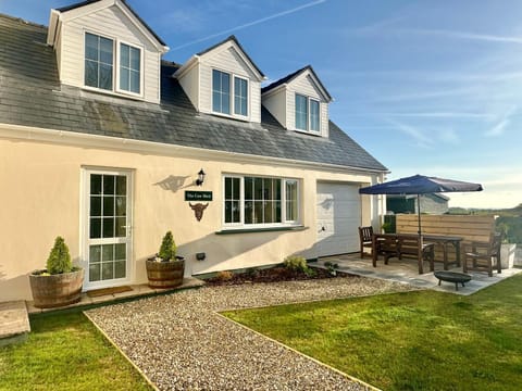 The Cow Shed Apartment in Martletwy