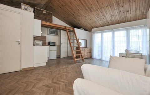 Cozy Home In Mouans-sartoux With Heated Swimming Pool Haus in Mouans-Sartoux