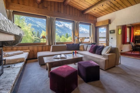 Chalet de l'aiguille with view on Mont Blanc Chalet in Chamonix