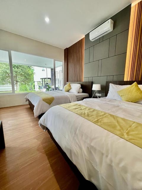 Platinum Yellow Bandung Villa 24 Pax Private Pool Villa in Lembang