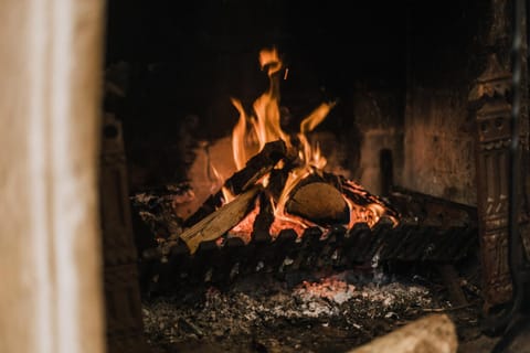 Carramar Coach House, Romantic Falls Retreat House in Wentworth Falls