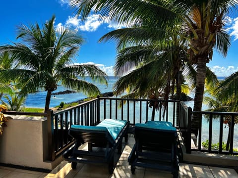 Patio, Day, Natural landscape, View (from property/room), Balcony/Terrace, Sea view, sunbed