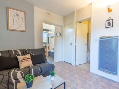 Charmant appartement 6 pers. proche pistes de ski avec parking et équipements modernes - FR-1-296-449 Apartment in Saint-Lary-Soulan