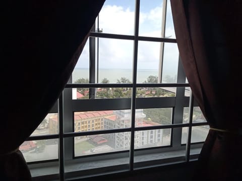 Homestay Camelia Kuala Terengganu Houses 3 Room 2 Bathroom - Near Batu Buruk Beach , Drawbridge, Pasar Payang, KTCC Mall & Hospital HSNZ Apartment in Terengganu, Malaysia