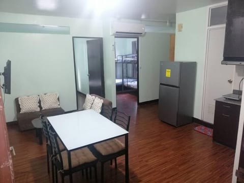Budget Condo, Home, Comfy, Furnished, Accessible apartment in Marikina