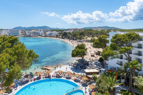 Pool view, Sea view