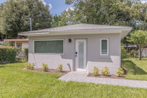 Luxury Tiny Home 2 Miles from Downtown Orlando Bed and Breakfast in Winter Park