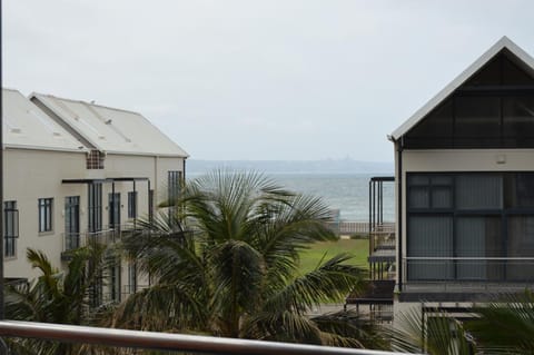 Accommodation Front - Deluxe 6 Sleeper with Rooftop Pool Apartment in Durban