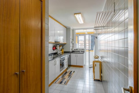 Seaside Cozy 3 Bed in Matosinhos Apartment in Matosinhos