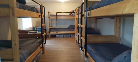 Bedroom, bunk bed