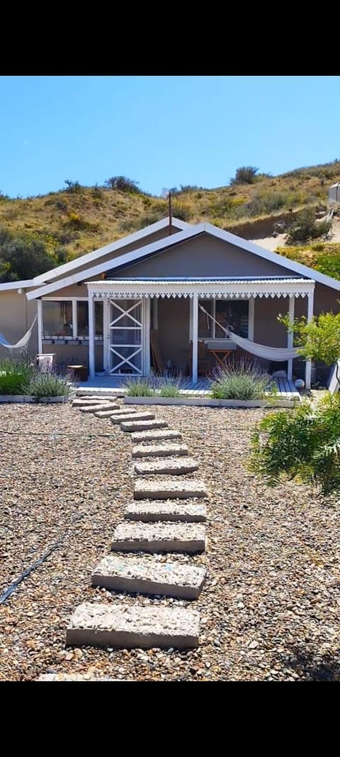 Girasoles de Valdes House in Puerto Pirámides