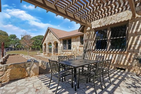 Milk Bath Springs House House in Dripping Springs