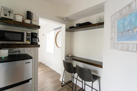 Coffee/tea facilities, Kitchen or kitchenette, minibar, toaster