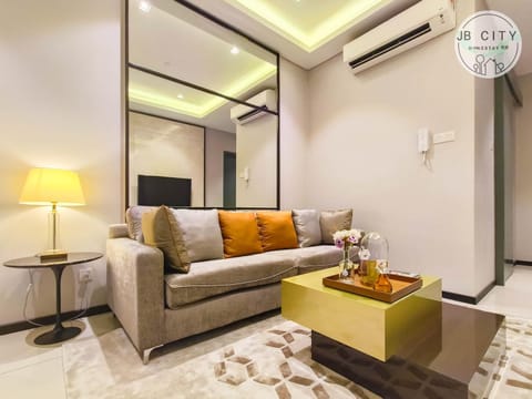 Living room, Seating area, air conditioner