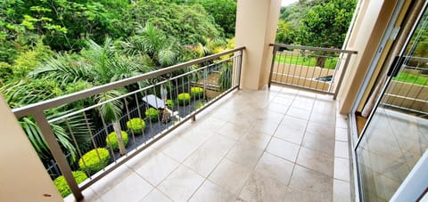 Patio, View (from property/room), Balcony/Terrace, Garden view