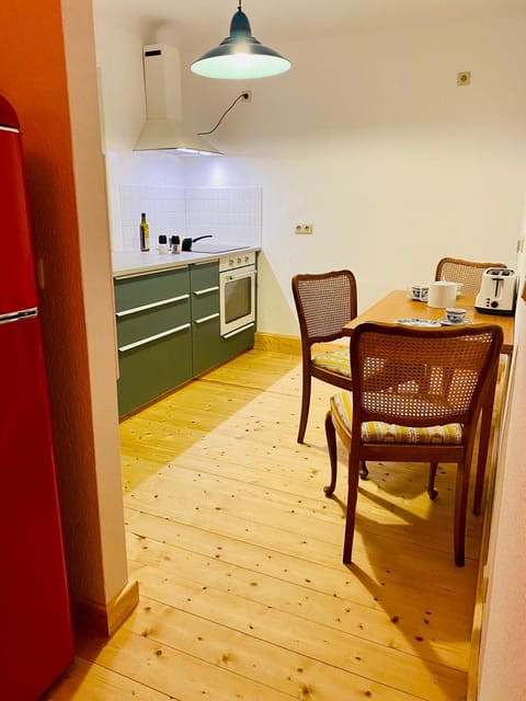 Living room, minibar, oven