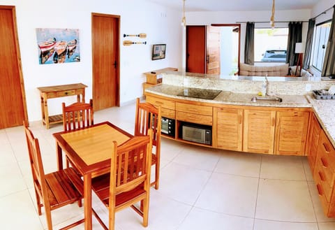 Casa Aroeira 2 km de Geribá-Buzios-RJ House in Armacao dos Buzios