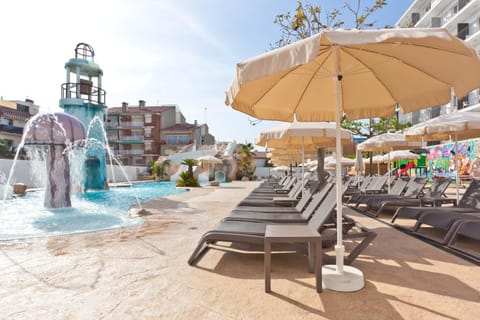30º Hotels - Hotel Pineda Splash Hotel in Maresme