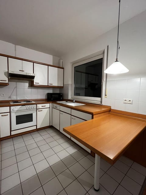 Kitchen or kitchenette, minibar, pet friendly, stove