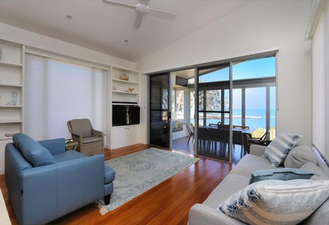 On The Beach Miller Street Condo in Bargara