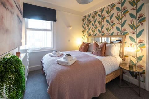 No33 Number 5 BOUTIQUE COTTAGE House in Hunstanton