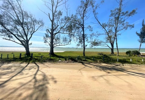 Praia Seca, 10 pessoas, em frente à lagoa do Tomé House in Araruama