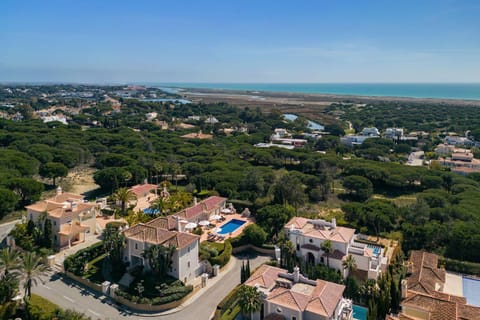 Villa Breena - Quinta do Mar Villa in Faro District