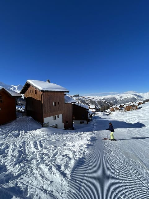 Property building, Day, Natural landscape, Winter, Skiing, Mountain view