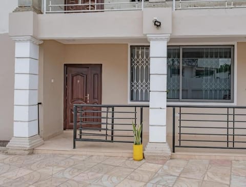 Tesano, Accra - NEW Entire 3 Bedroom Ensuite Flat Condo in Accra