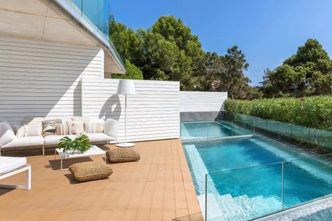 Balcony/Terrace, Swimming pool