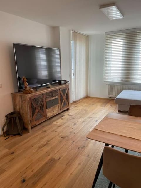 Appartement Seenähe mit gratis Tiefgaragenplatz Apartment in Schörfling am Attersee
