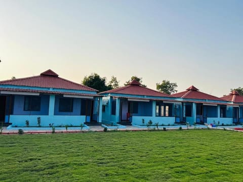 Vrundavan home stay and Village resort Estancia en una granja in Gujarat
