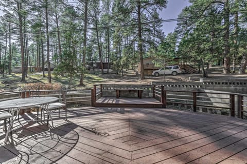 Ruidoso Cabin with Fire Pit - Near Grindstone Lake! House in Ruidoso