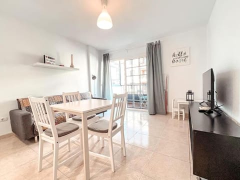 Cute Apartment in Callao Salvaje, close to the ocean, Pool CS021 Apartment in Avenida de la Galga