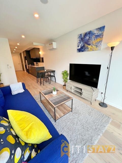 Beauty in Blue! 1bd 1bth 1crsp Apt - Great Location! Apartment in Canberra